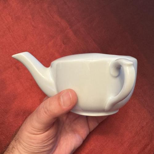 Поилка для раненых , 1937 год, изделие Кузнецова (KUZNECOVS). Доставка омнива . Для музеев и коллекционеров.