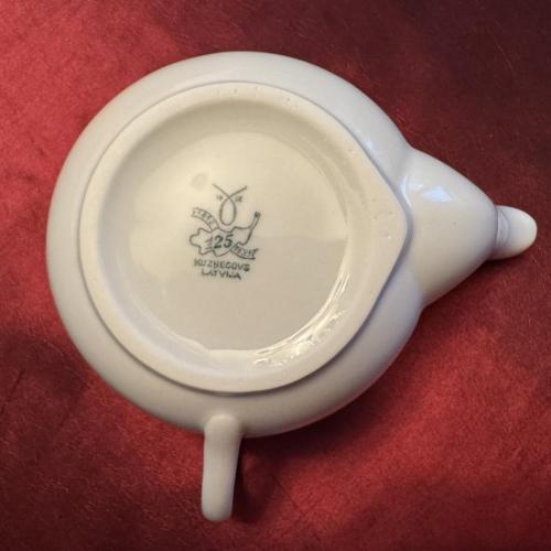 Поилка для раненых , 1937 год, изделие Кузнецова (KUZNECOVS). Доставка омнива . Для музеев и коллекционеров.